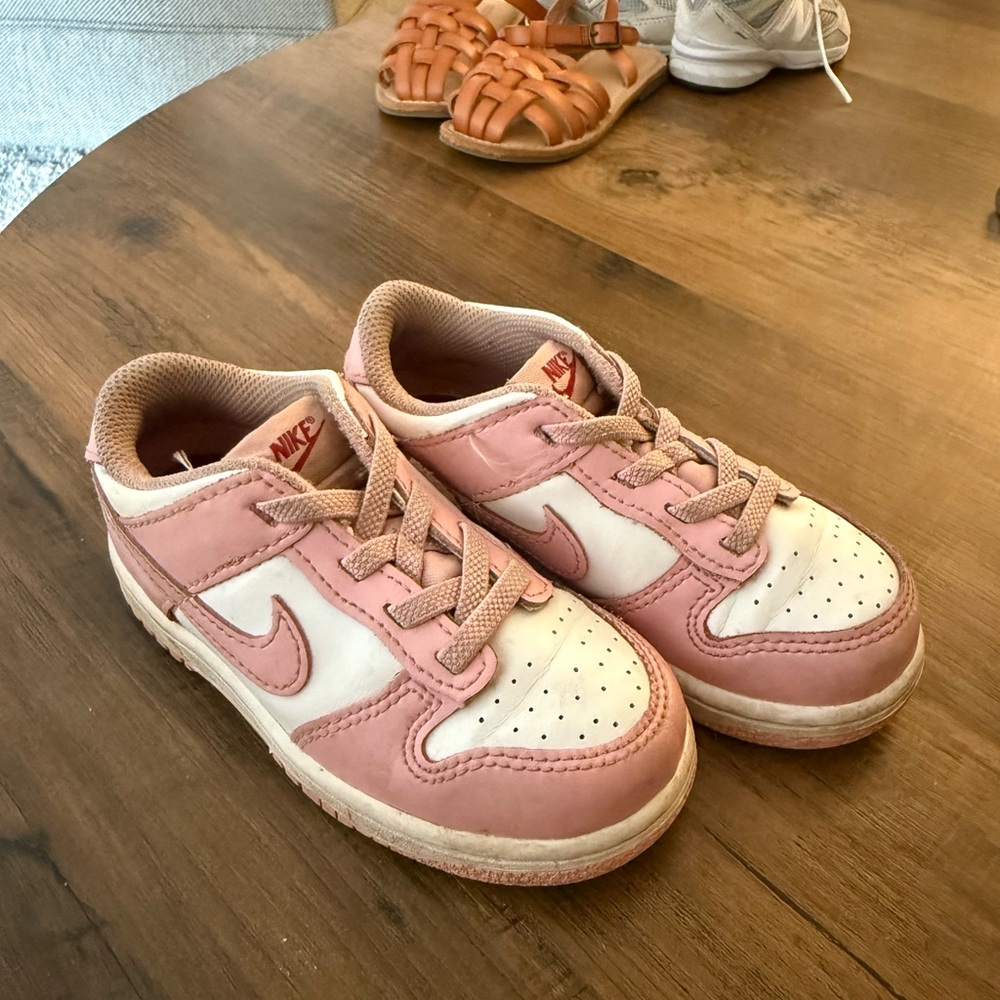 Nike Kids Pink and White Low-Top Sneakers